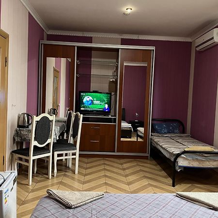 Mini Hotel Leon Lalovo Eksteriør billede
